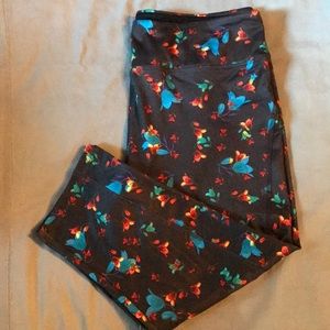 Lularoe Jade Capri